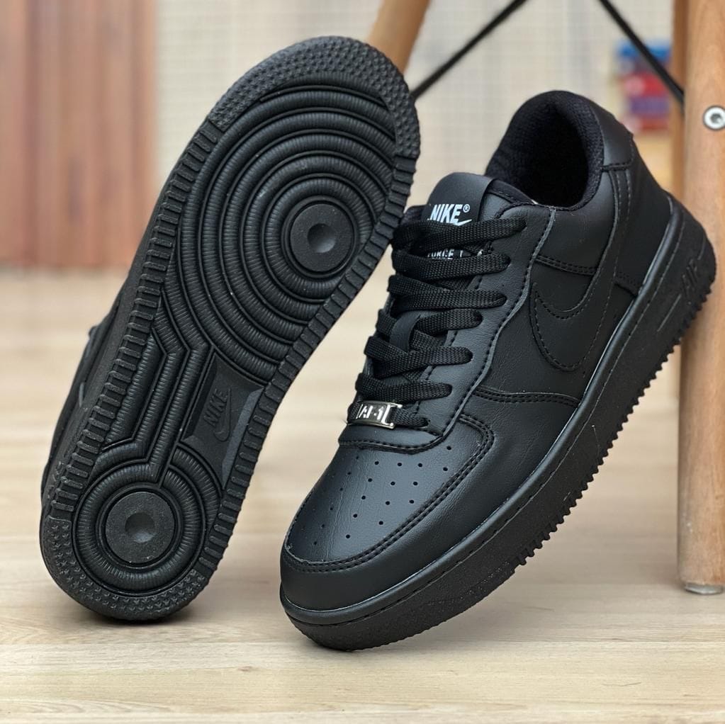 NIKE FORCÉ ONE 1.1 + CAJA