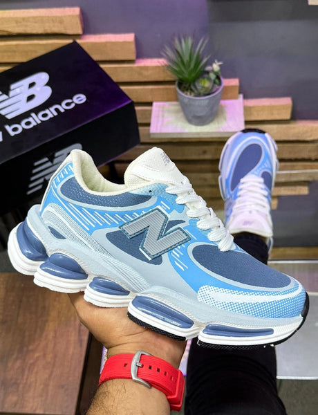 New Balance 2000 unisex en textil con interior acolchado
