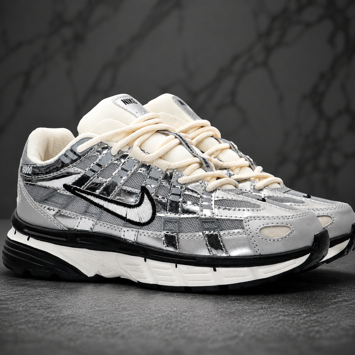 Nike P-6000 Y28 – Tenis Retro Urbano de Alta Gama