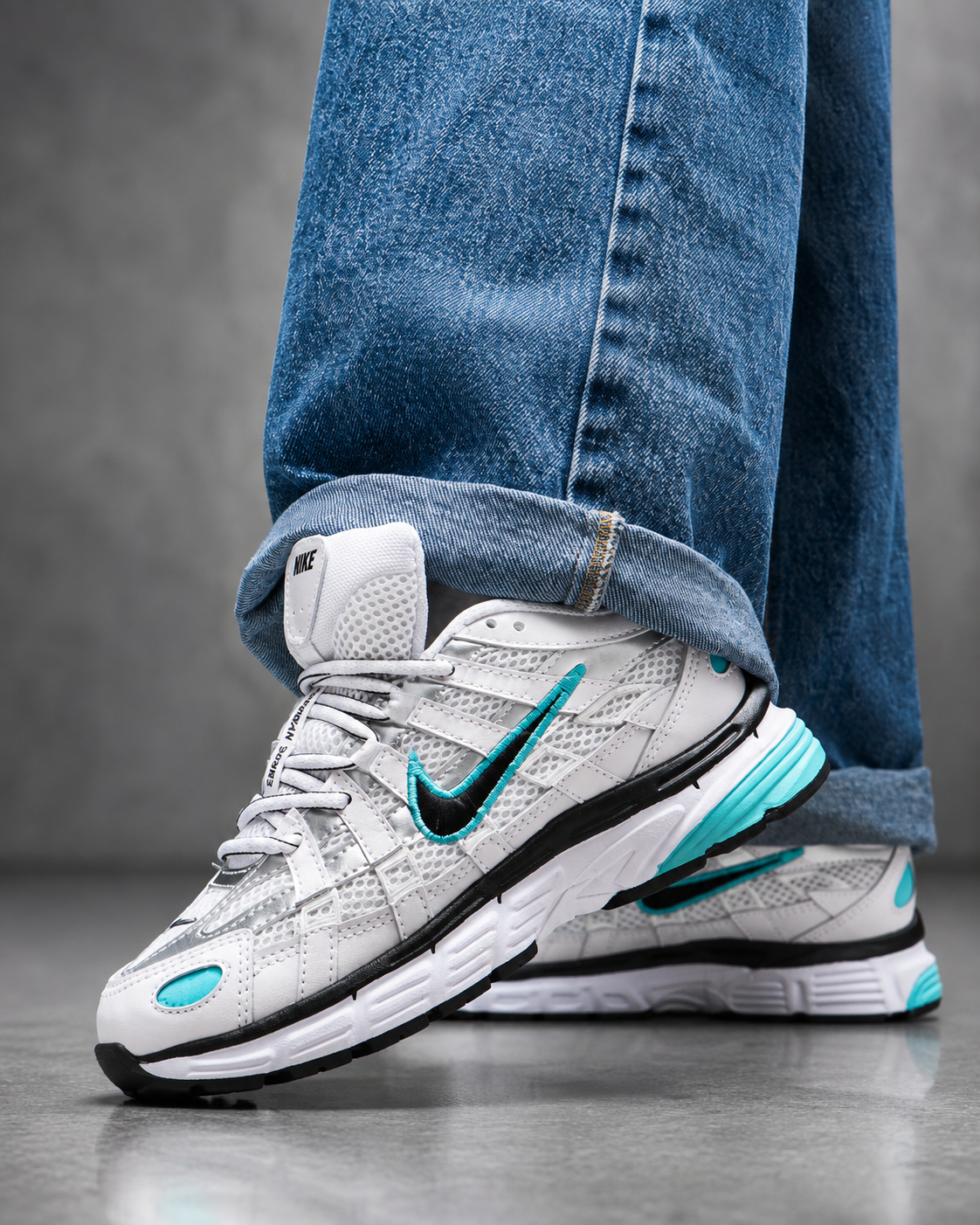 Nike P-6000 Y28 – Tenis Retro Urbano de Alta Gama