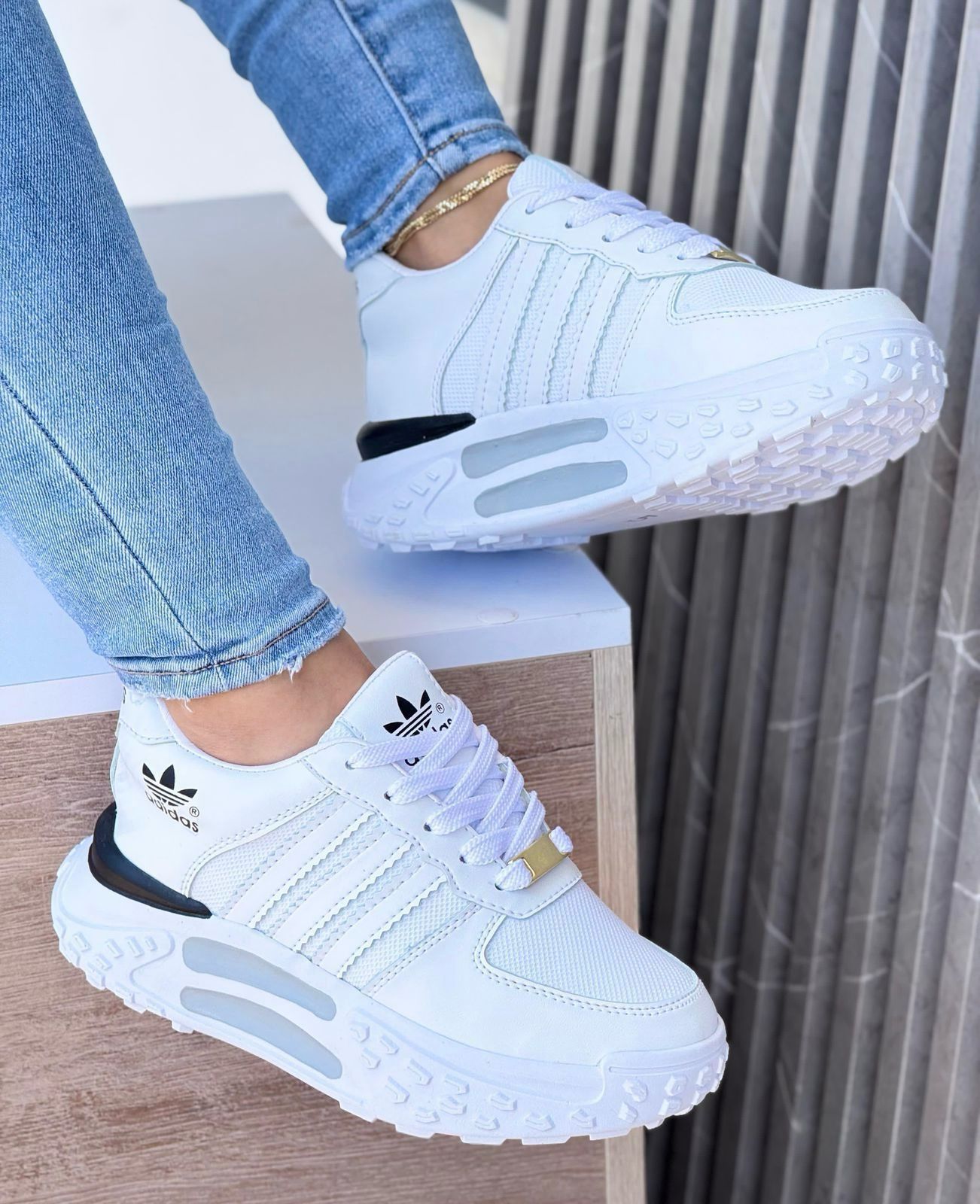 ADIDAS STAR DAMA