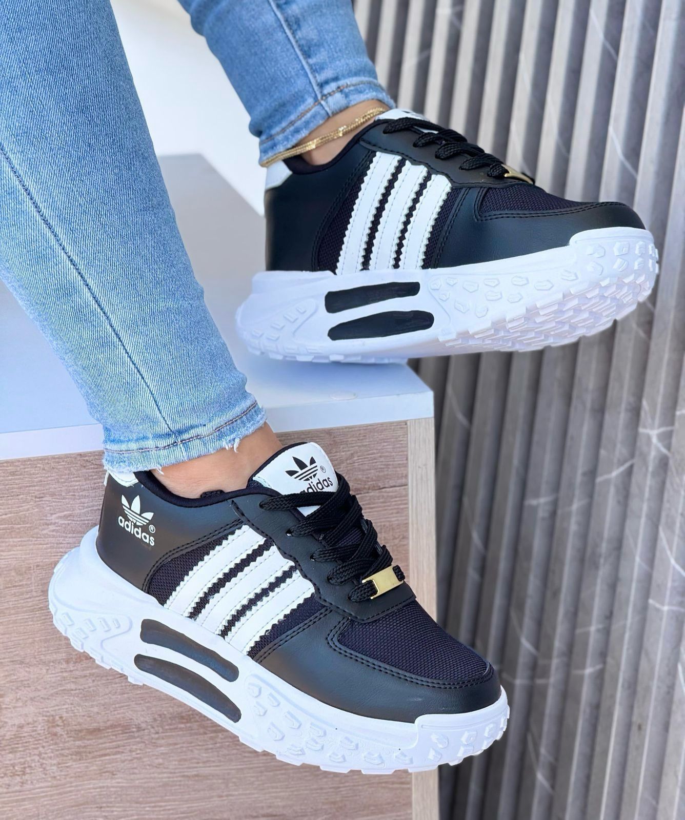 ADIDAS STAR DAMA