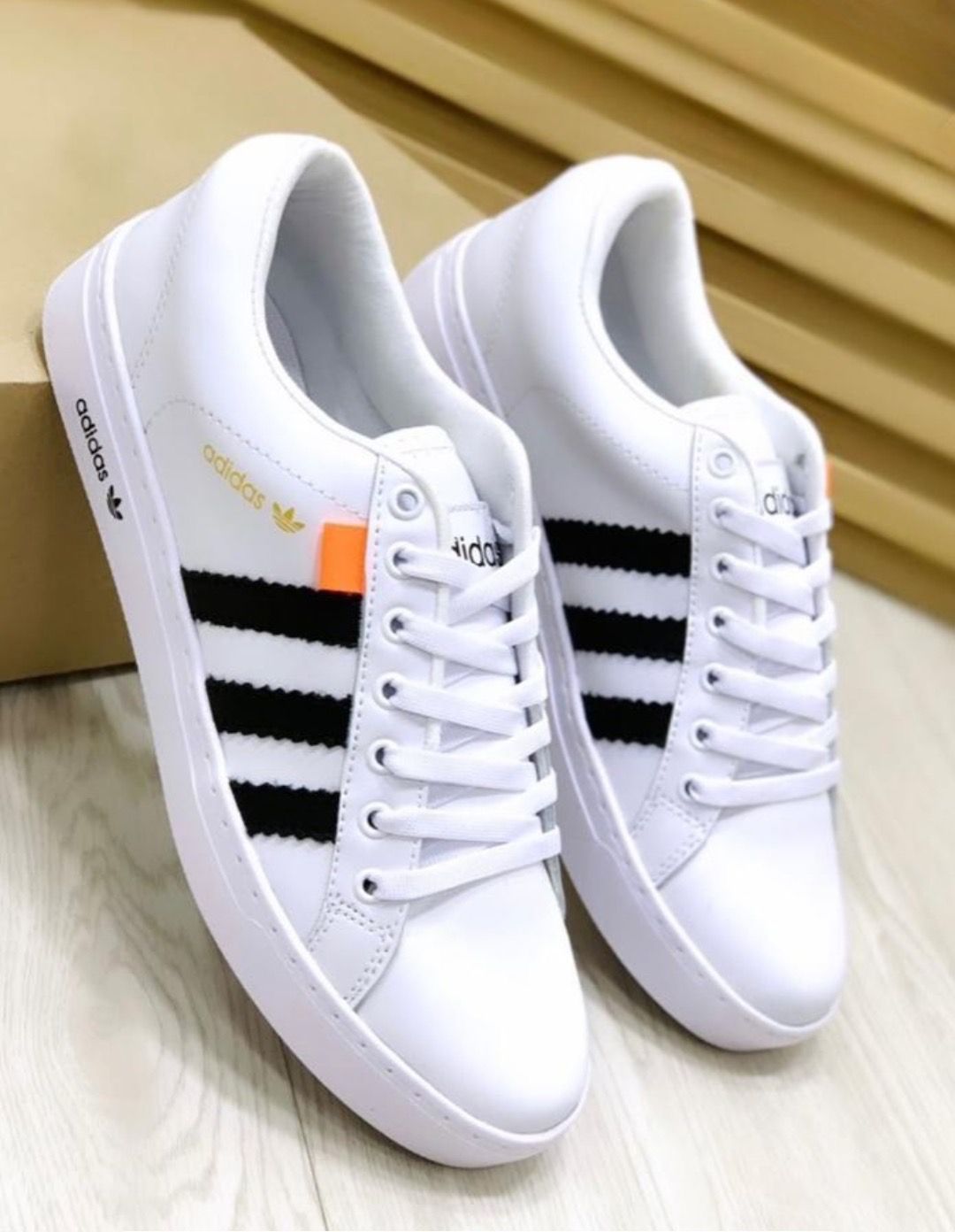 ADIDAS BANDERA