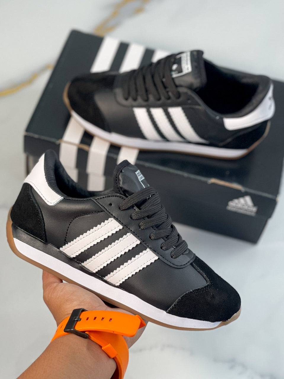 ADIDAS COUNTRY Y30