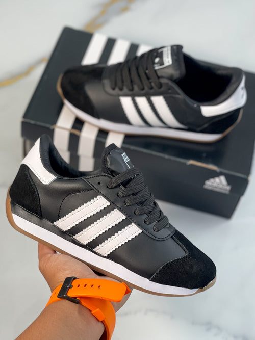ADIDAS COUNTRY Y30