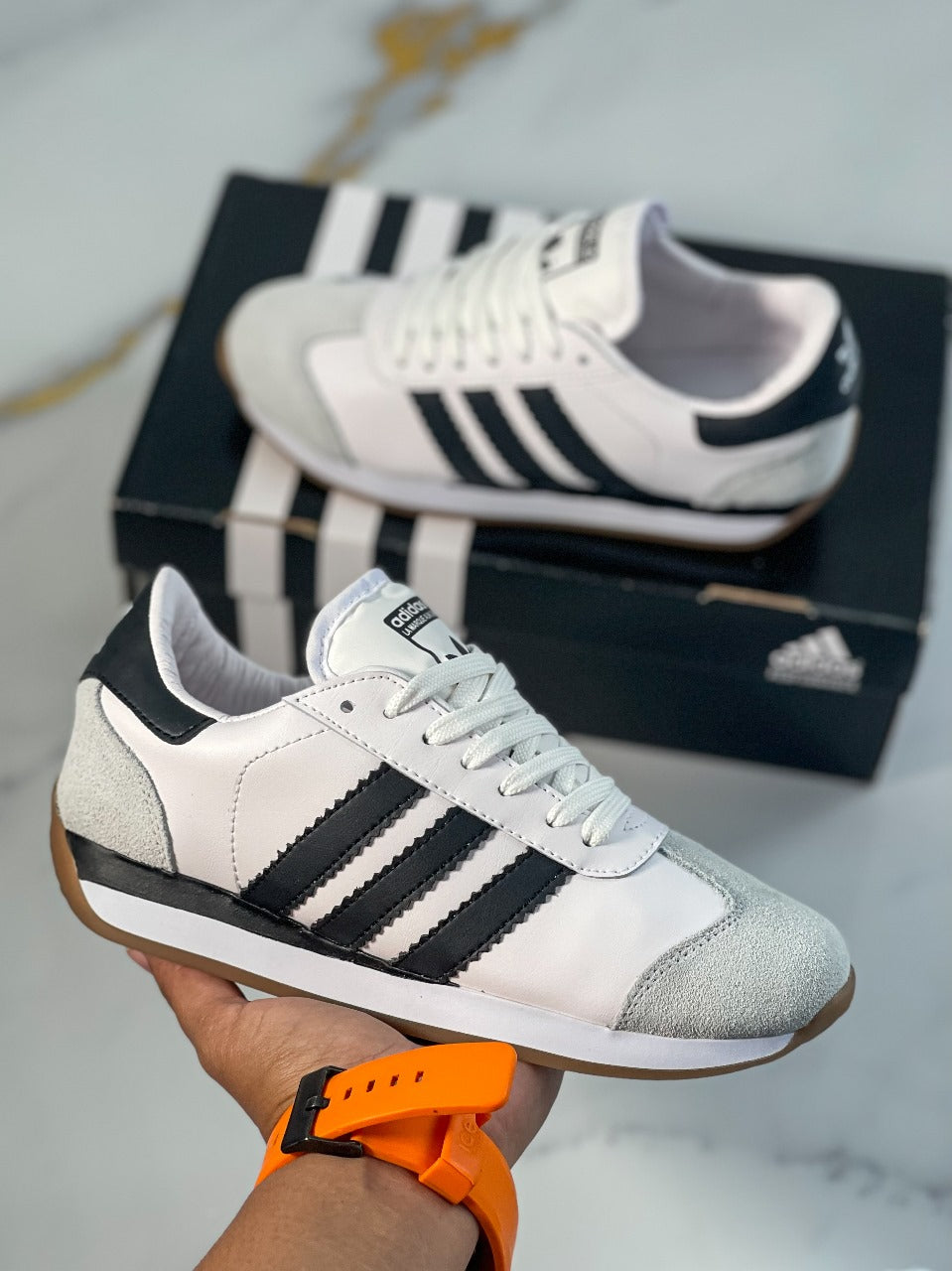 ADIDAS COUNTRY Y30+OBSEQUIO