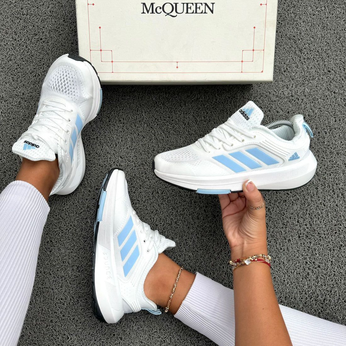 ADIDAS ULTRABOST DAMA