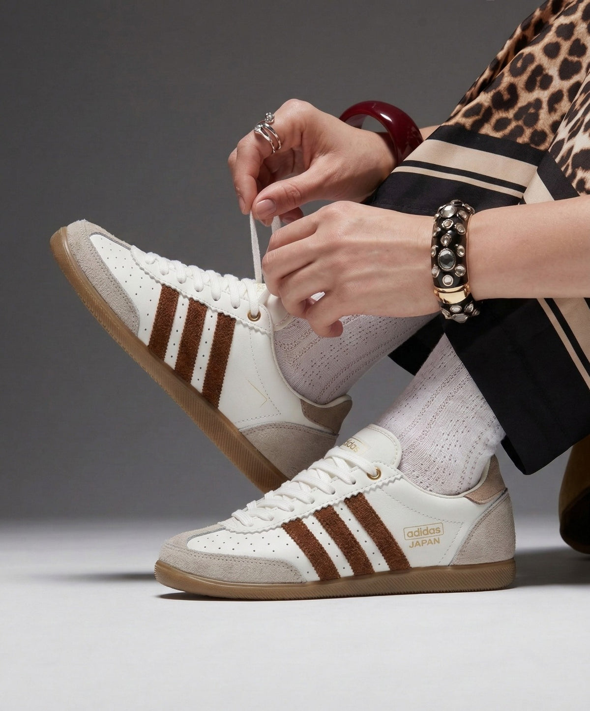 Adidas Japan Y45 Dama – Tenis Retro Urbano + Obsequio + Charms