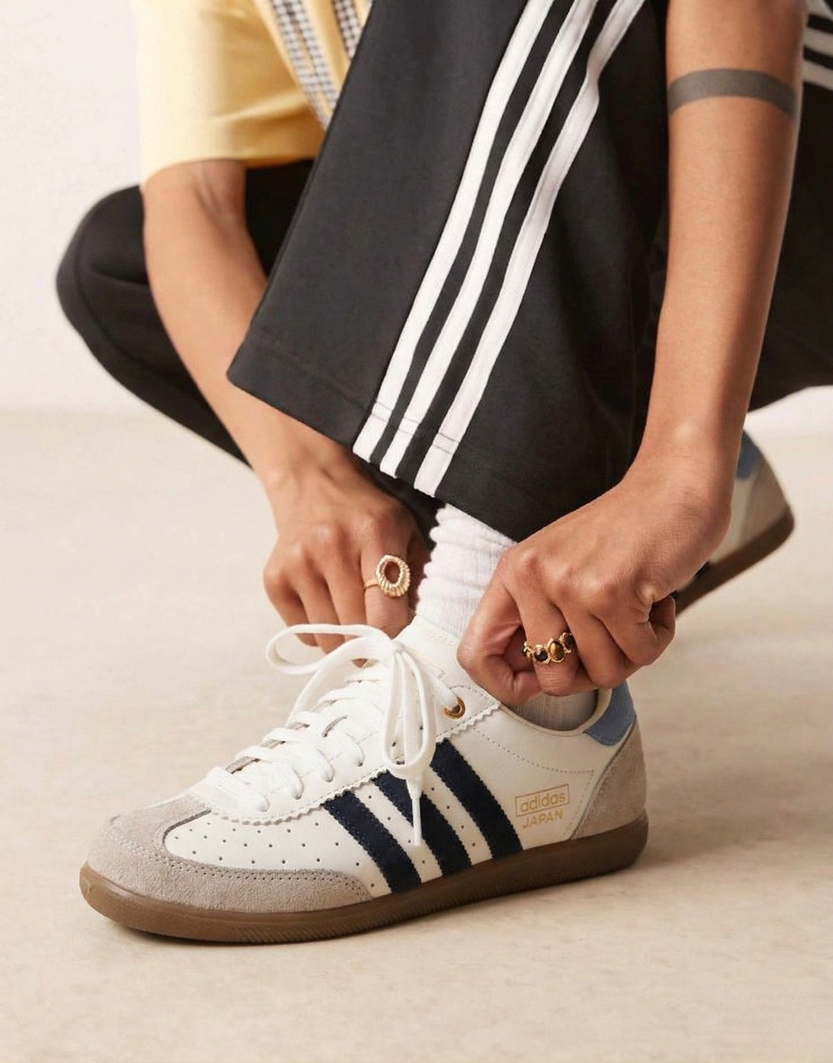 Adidas Japan Y45 Dama – Tenis Retro Urbano + Obsequio + Charms
